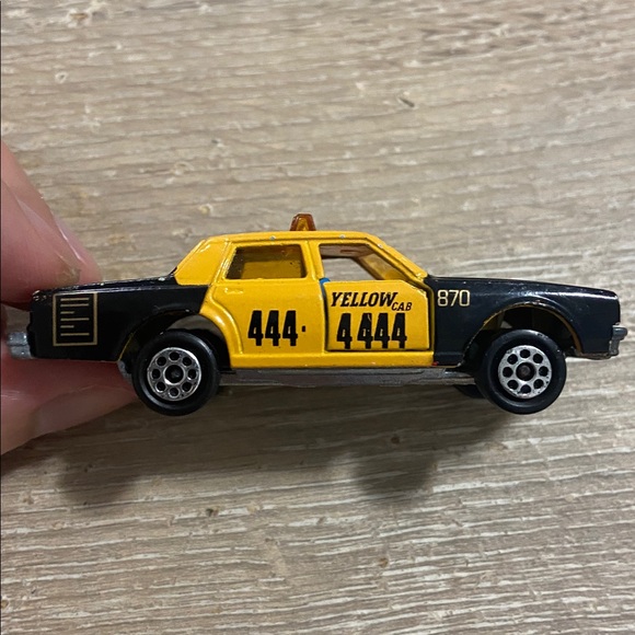 Majorette Chevrolet Impala Yellow Taxi Cab #240 - Picture 2 of 6